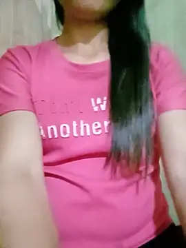 Snapshot of lucybaby00 chatting on 06-17-26, 03:24 lucybaby00 online show from 06-17-26, 03:24