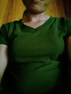 Snapshot of lucybaby00 chatting on 06-20-26, 05:21 lucybaby00 online show from 06-20-26, 05:21