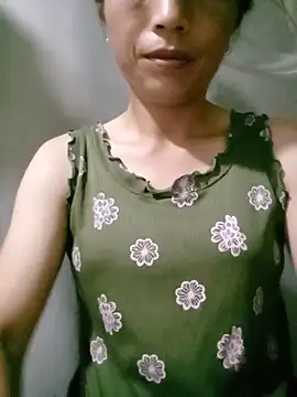 Snapshot of lucybaby00 chatting on 06-28-26, 11:00 lucybaby00 online show from 06-28-26, 11:00