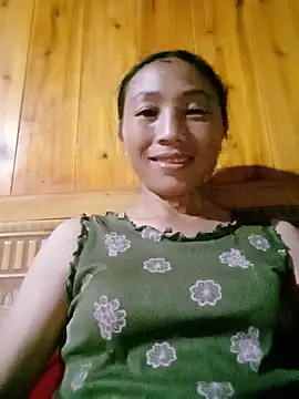 Snapshot of lucybaby00 chatting on 07-26-26, 11:39 lucybaby00 online show from 07-26-26, 11:39