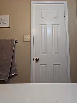 Snapshot of mrdaddy1984 chatting on 02-20-25, 03:52 mrdaddy1984 online show from 02-20-25, 03:52