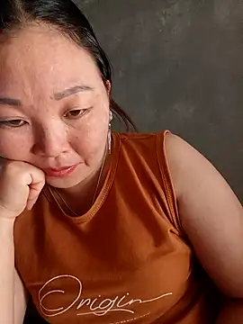 phunphun online show from 10-18-25, 02:36