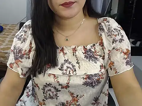 Snapshot of Ridiha_Pari chatting on 11-21-25, 04:27 Ridiha Pari online show from 11-21-25, 04:27