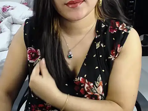 Snapshot of Ridiha_Pari chatting on 12-18-25, 03:40 Ridiha Pari online show from 12-18-25, 03:40