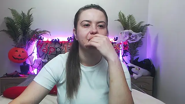 Snapshot of MavkaCute chatting on 10-30-25, 07:03 MavkaCute online show from 10-30-25, 07:03