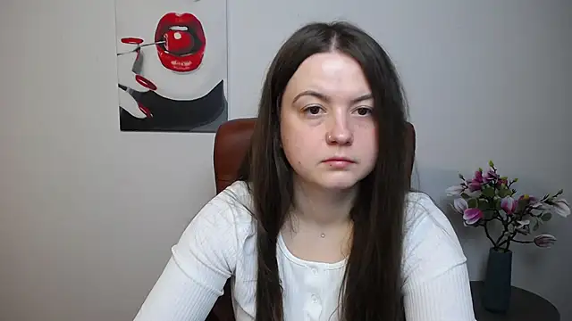 Snapshot of MavkaCute chatting on 11-04-25, 07:13 MavkaCute online show from 11-04-25, 07:13