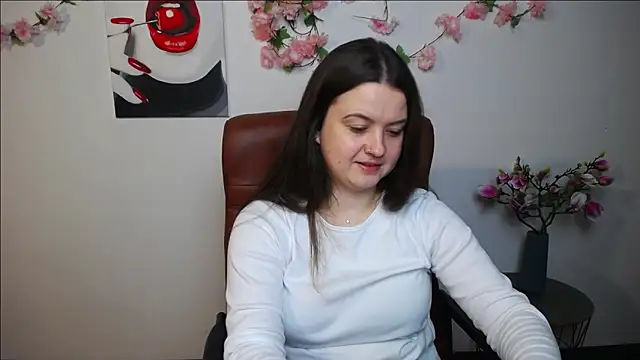 Snapshot of MavkaCute chatting on 11-15-25, 07:32 MavkaCute online show from 11-15-25, 07:32