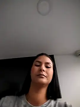 gabysanta  online show from 10-27-25, 01:59