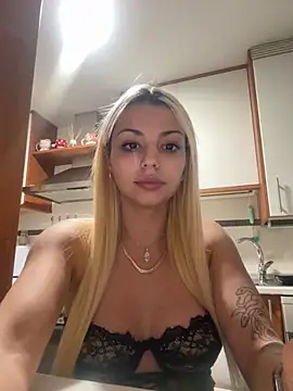 Snapshot of NoeliaGarcia17 chatting on 09-27-25, 10:15 NoeliaGarcia17 online show from 09-27-25, 10:15