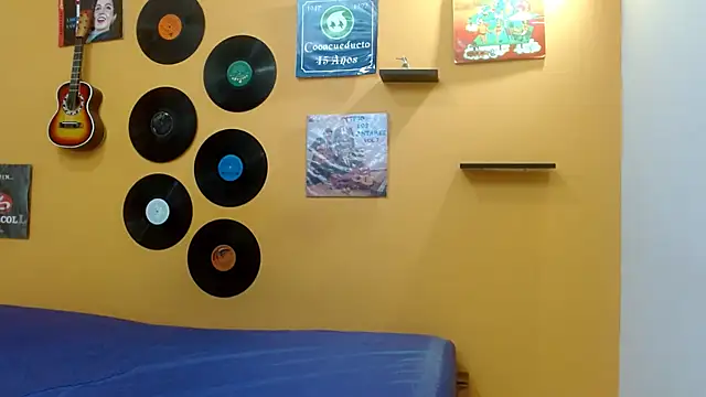 Snapshot of skinnyverus18 chatting on 02-04-26, 06:58 skinnyverus18 online show from 02-04-26, 06:58