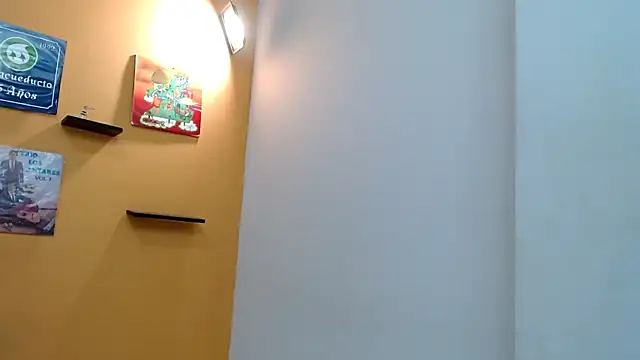 Snapshot of skinnyverus18 chatting on 02-11-26, 07:19 skinnyverus18 online show from 02-11-26, 07:19