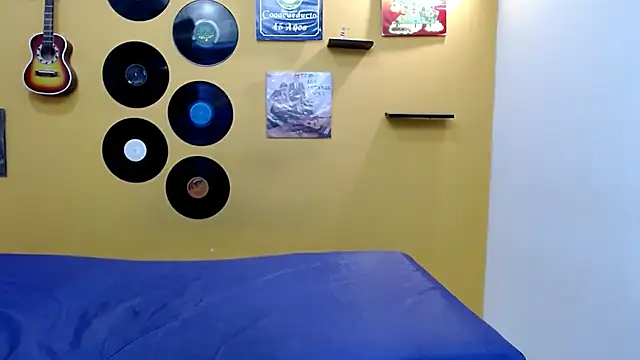 Snapshot of skinnyverus18 chatting on 02-16-26, 06:59 skinnyverus18 online show from 02-16-26, 06:59