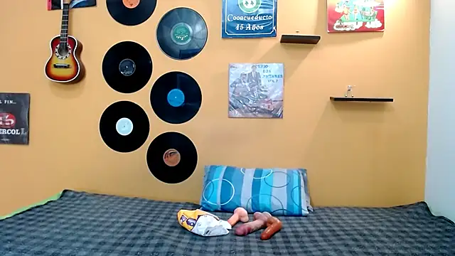 Snapshot of skinnyverus18 chatting on 02-27-26, 06:41 skinnyverus18 online show from 02-27-26, 06:41