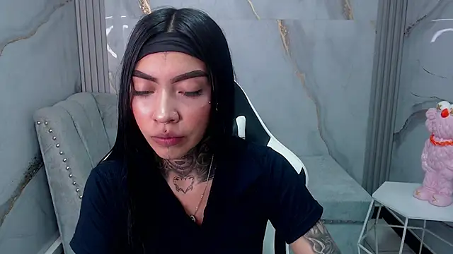 Ashley Blum v online show from 09-19-25, 07:36