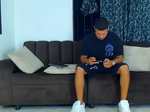 jefferson exotic21 online show from 11-26-25, 04:57