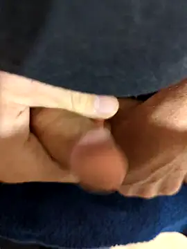 Sweethoneygun online show from 10-26-25, 12:38