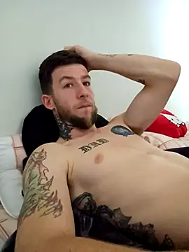 Snapshot of Couplesplay1 chatting on 10-04-25, 03:04 Couplesplay1 online show from 10-04-25, 03:04