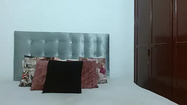 DaiishaWolf online show from 09-12-25, 07:47