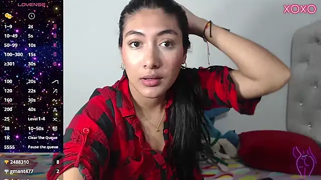 Snapshot of Allison_19__ chatting on 11-11-25, 04:23 Allison 19 online show from 11-11-25, 04:23