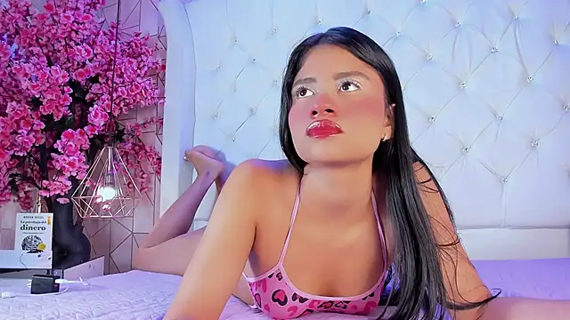 AngeliqueRouse online show from 11-17-25, 05:35