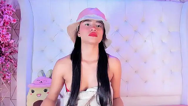 AngeliqueRouse online show from 11-21-25, 05:39