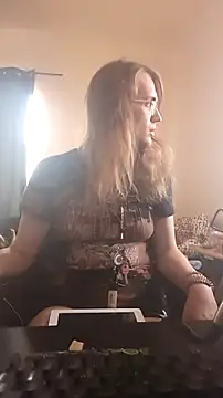 Snapshot of BlondeyMiyMiy chatting on 09-08-25, 08:41 BlondeyMiyMiy online show from 09-08-25, 08:41