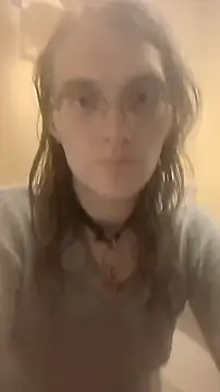 Snapshot of BlondeyMiyMiy chatting on 09-18-25, 12:01 BlondeyMiyMiy online show from 09-18-25, 12:01