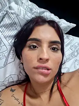 Snapshot of EmiliaSomer chatting on 10-11-25, 03:17 EmiliaSomer online show from 10-11-25, 03:17