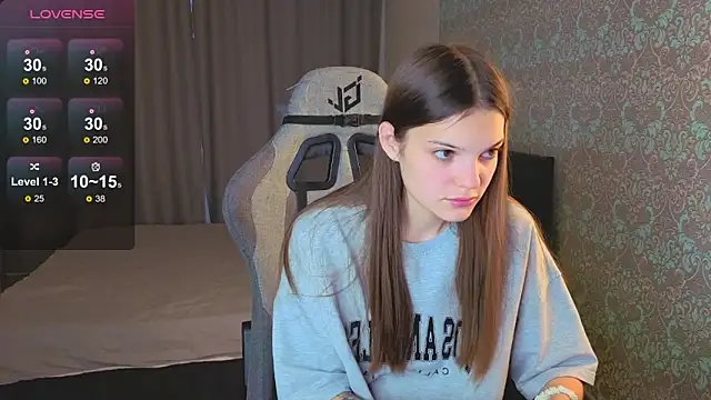 Snapshot of magic_shy_ chatting on 09-23-25, 01:19 magic shy online show from 09-23-25, 01:19