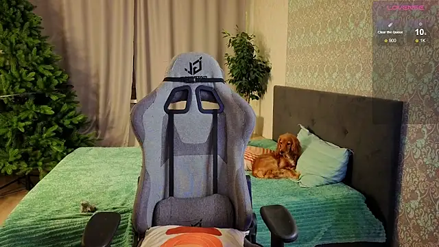 Snapshot of magic_shy_ chatting on 12-18-25, 01:33 magic shy online show from 12-18-25, 01:33