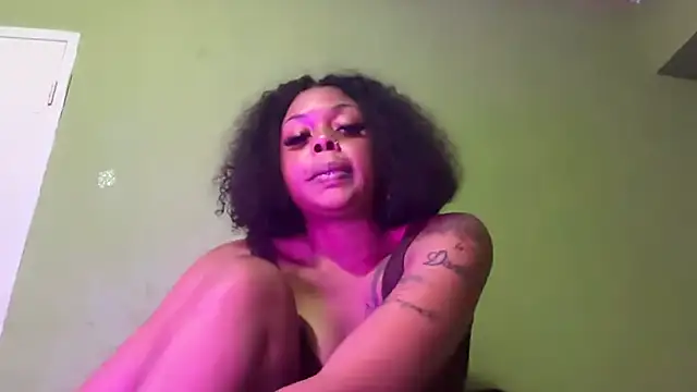 Liaprettygirl online show from 04-06-26, 02:42