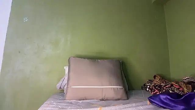 Liaprettygirl online show from 06-24-26, 05:39