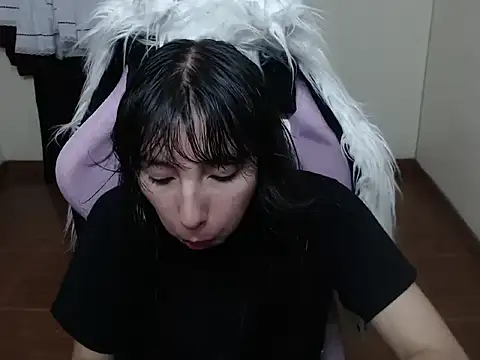 Snapshot of ScarlettShirahoshi chatting on 01-09-26, 05:48 ScarlettShirahoshi online show from 01-09-26, 05:48