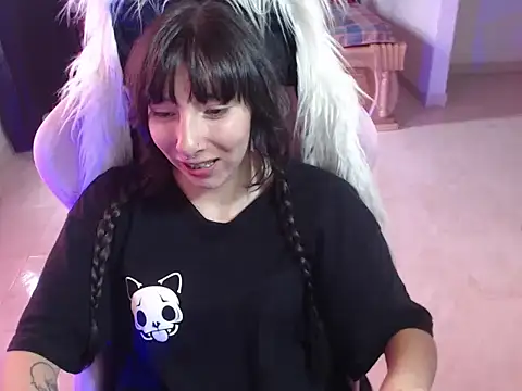 Snapshot of ScarlettShirahoshi chatting on 02-13-26, 07:54 ScarlettShirahoshi online show from 02-13-26, 07:54