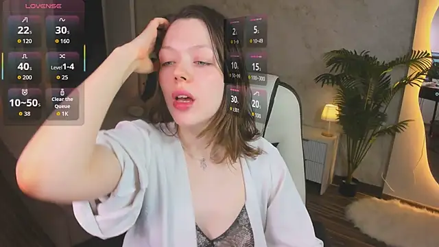 Lunar Lily online show from 09-20-25, 05:41