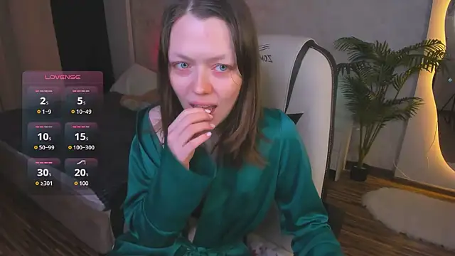 Lunar Lily online show from 02-05-26, 05:45