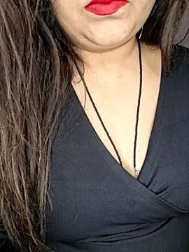 indian-hotmilfs online show from 02-22-26, 07:45