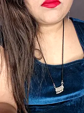 indian-hotmilfs online show from 03-03-26, 06:36