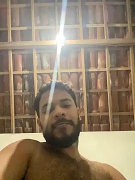 spiderfindom online show from 05-27-26, 07:33