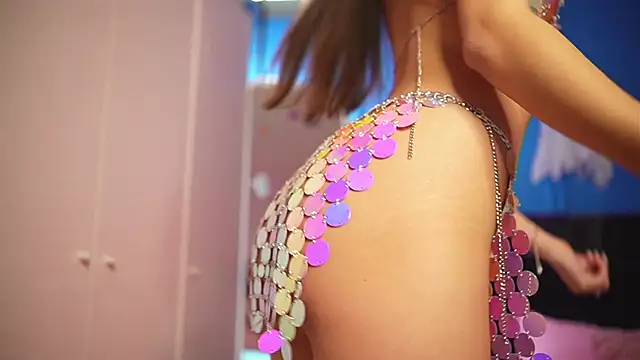 alexxisrae online show from 10-31-25, 07:31