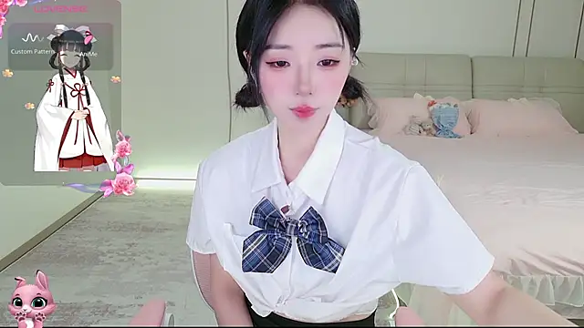 Snapshot of Bella-ox chatting on 07-15-26, 12:27 Bella-ox online show from 07-15-26, 12:27