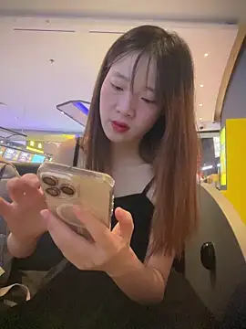 Snapshot of littleqiu chatting on 09-17-25, 08:49 littleqiu online show from 09-17-25, 08:49