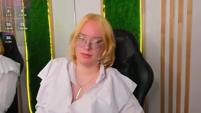 Snapshot of Amanda_Butlerr chatting on 05-31-26, 06:09 Amanda Butlerr online show from 05-31-26, 06:09