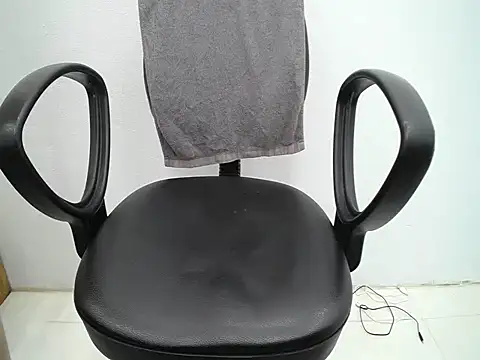  Lady- online show from 12-15-25, 07:56