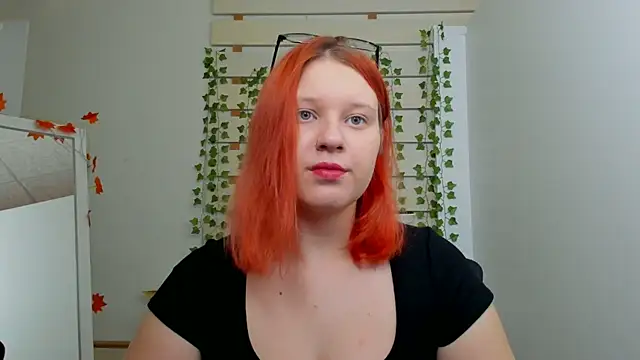 ScarletVixen  online show from 10-10-25, 06:51
