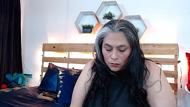 sheila reeves2772 online show from 11-07-25, 04:18