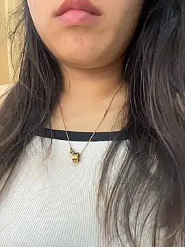 Snapshot of bunny_b4nny chatting on 11-16-25, 04:01 bunny b4nny online show from 11-16-25, 04:01