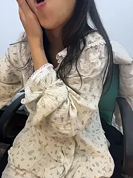 Snapshot of bunny_b4nny chatting on 12-04-25, 02:59 bunny b4nny online show from 12-04-25, 02:59