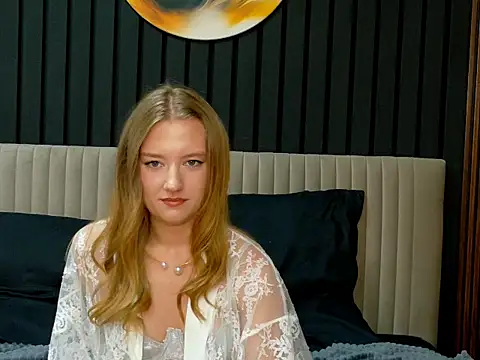 DarcyWilsy online show from 09-08-25, 08:41