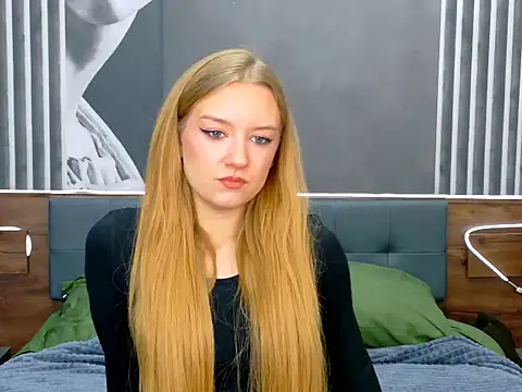 DarcyWilsy online show from 11-07-25, 04:51